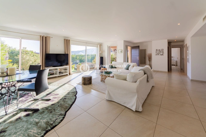 2 - verkauf haus cogolin var frankreich