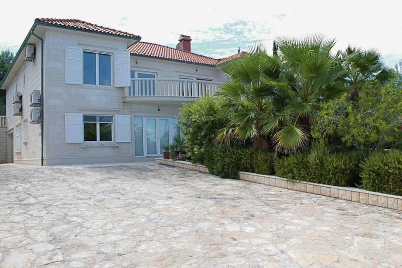 2 - venta casa vista al mar sutivan split-dalmacia croacia