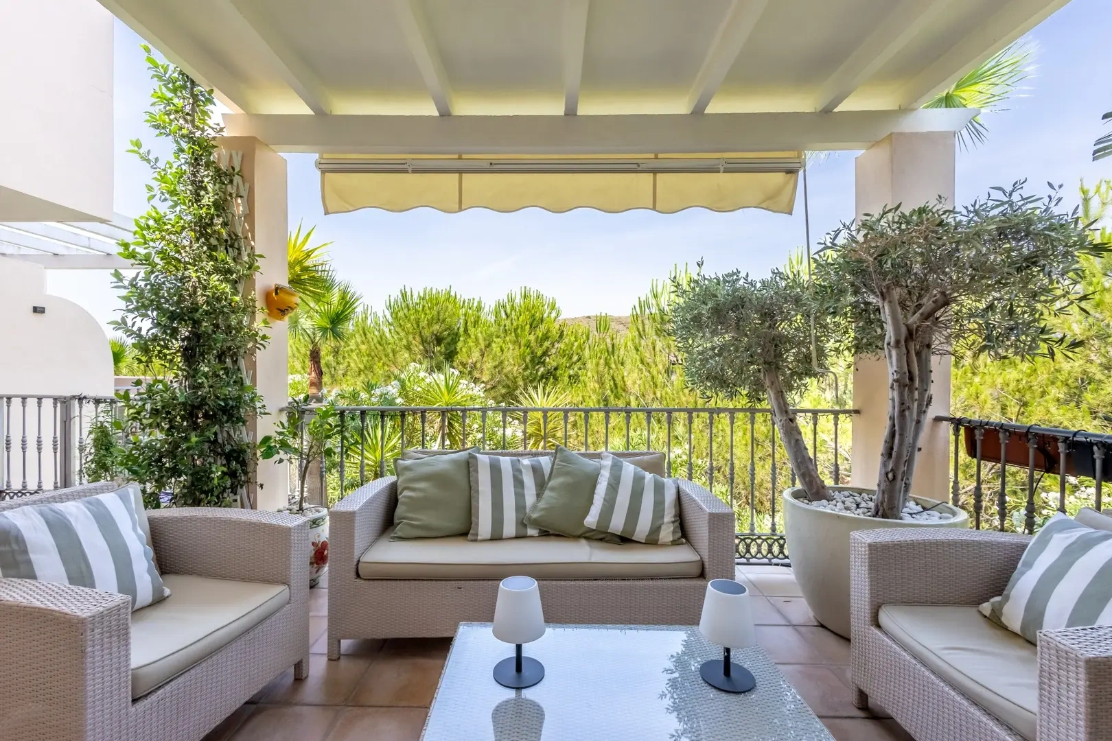 2 - verkoop huis alhaurin el grande andalusië spanje