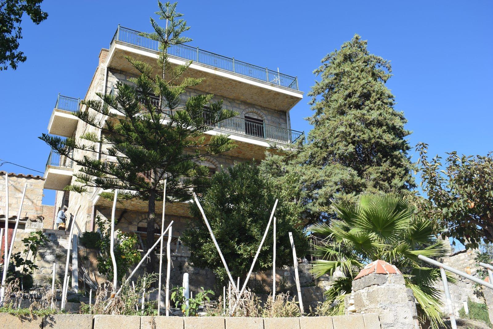 2 - house for sale in mathía peloponnese greece