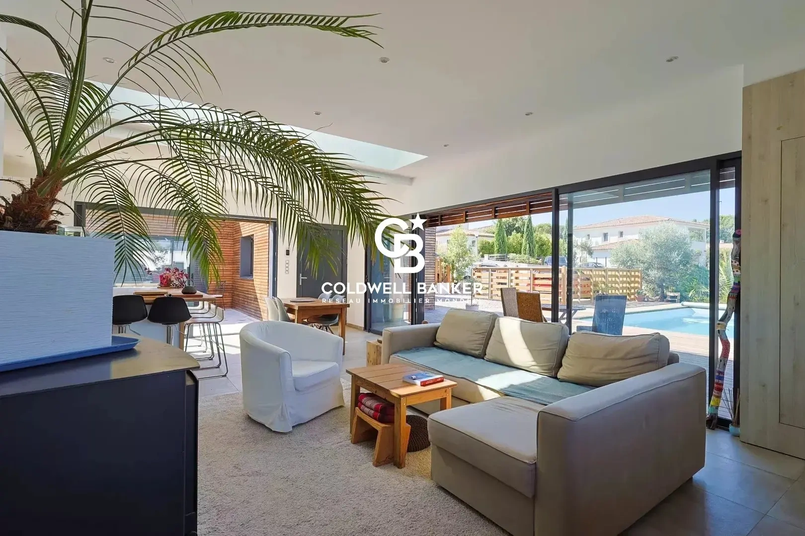 2 - venta casa cogolin var francia