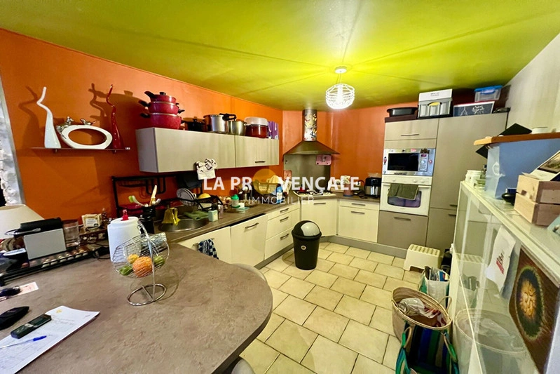 2 - venta apartamento saint-maximin gard francia
