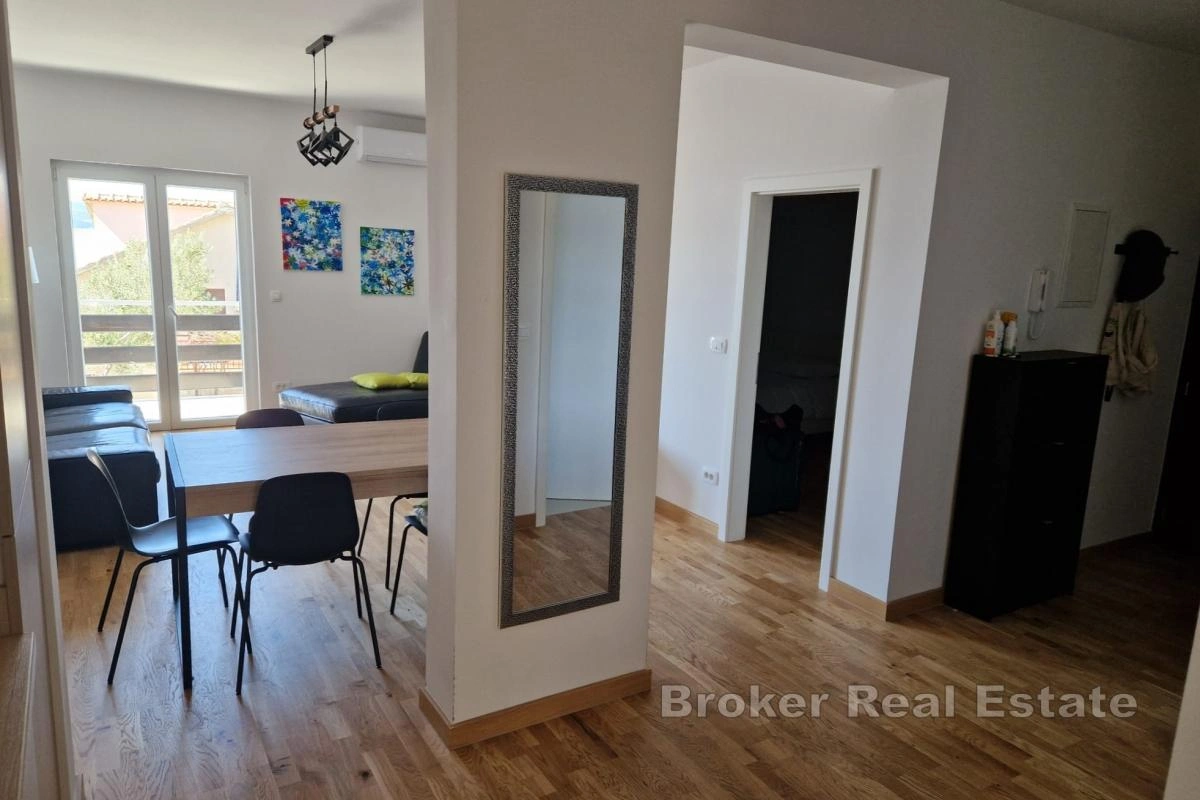 2 - venta apartamento vista al mar omiš split-dalmacia croacia