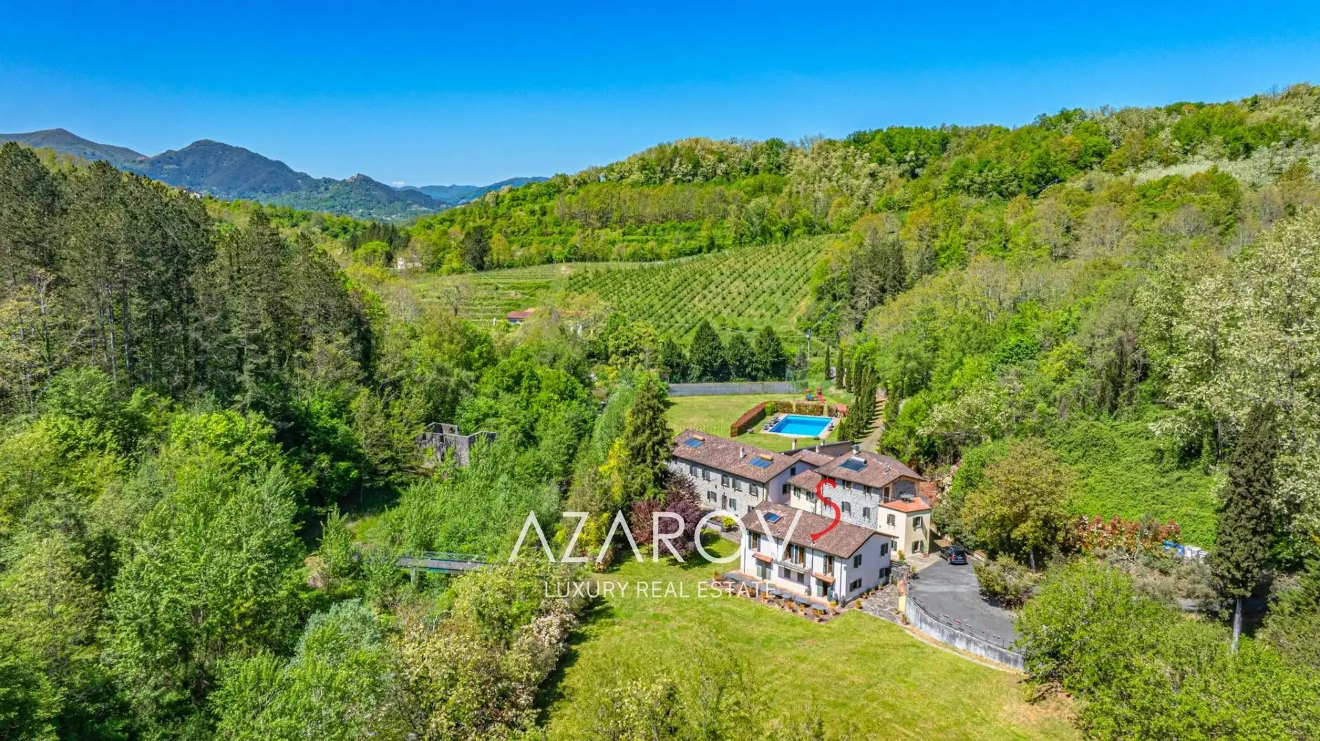 1 - villa for sale in fivizzano tuscany italy