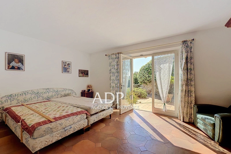 2 - house for sale in grasse alpes-maritimes france