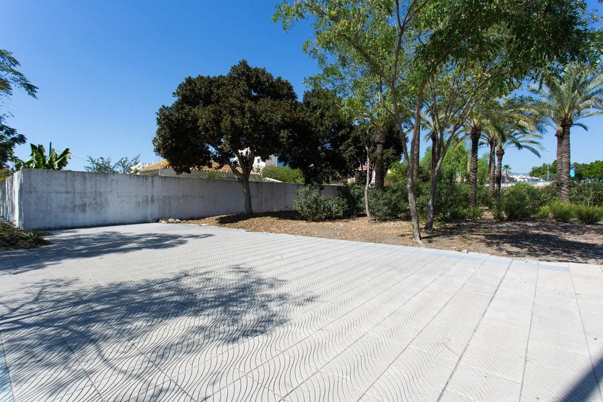 2 - beach walk business for sale in san pedro de alcántara andalusia spain
