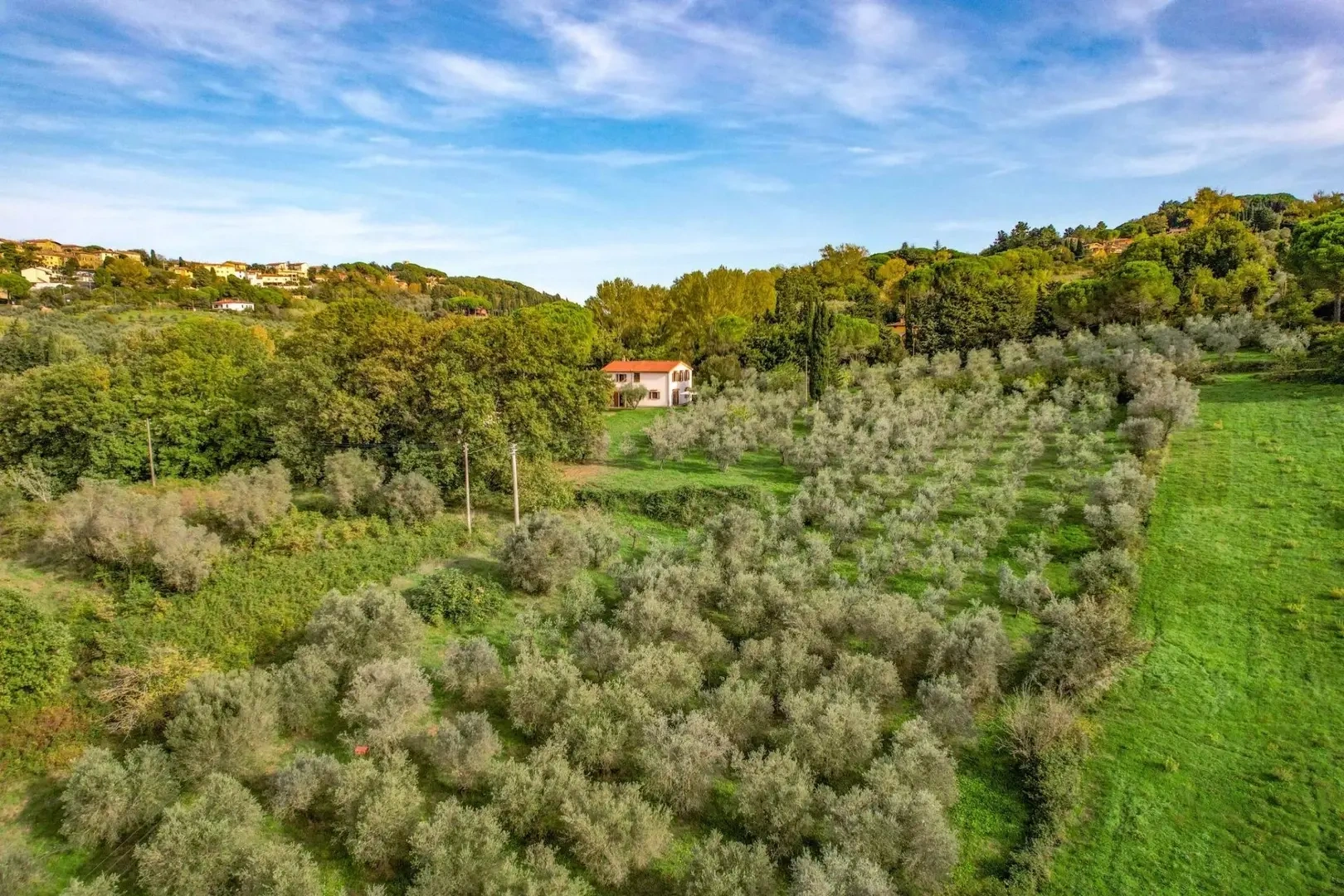 2 - vendita casa montescudaio toscana italia