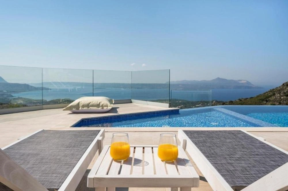 2 - venta casa vista al mar drápanos creta grecia