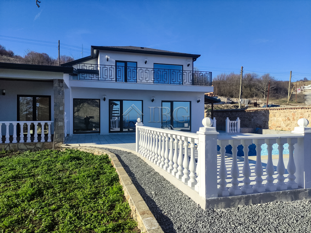 2 - house for sale in balchik dobrich bulgaria