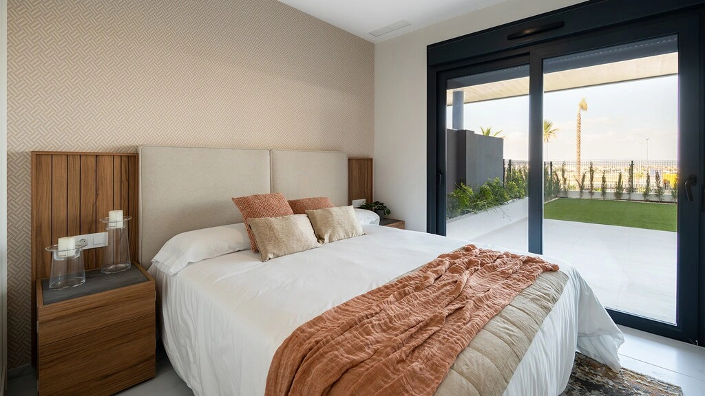 2 - verkauf wohnung direkt am wasser torrevieja - costa blanca valencia spanien