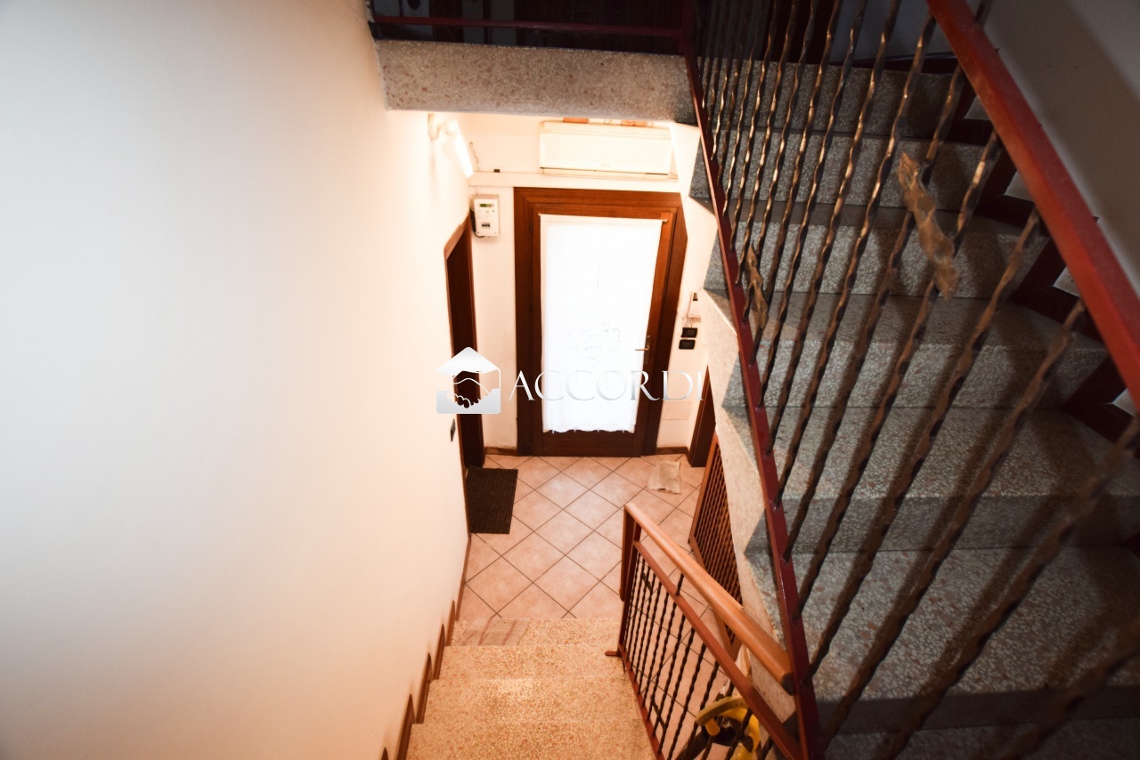 2 - venta casa paese véneto italia
