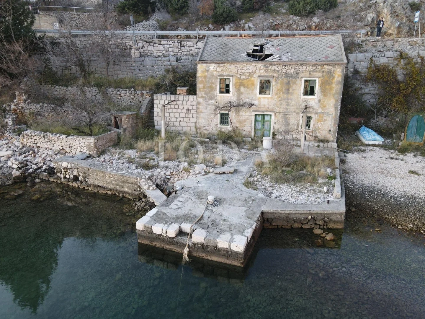 1 - vendita casa fronte mare starigrad regione zaratina croazia