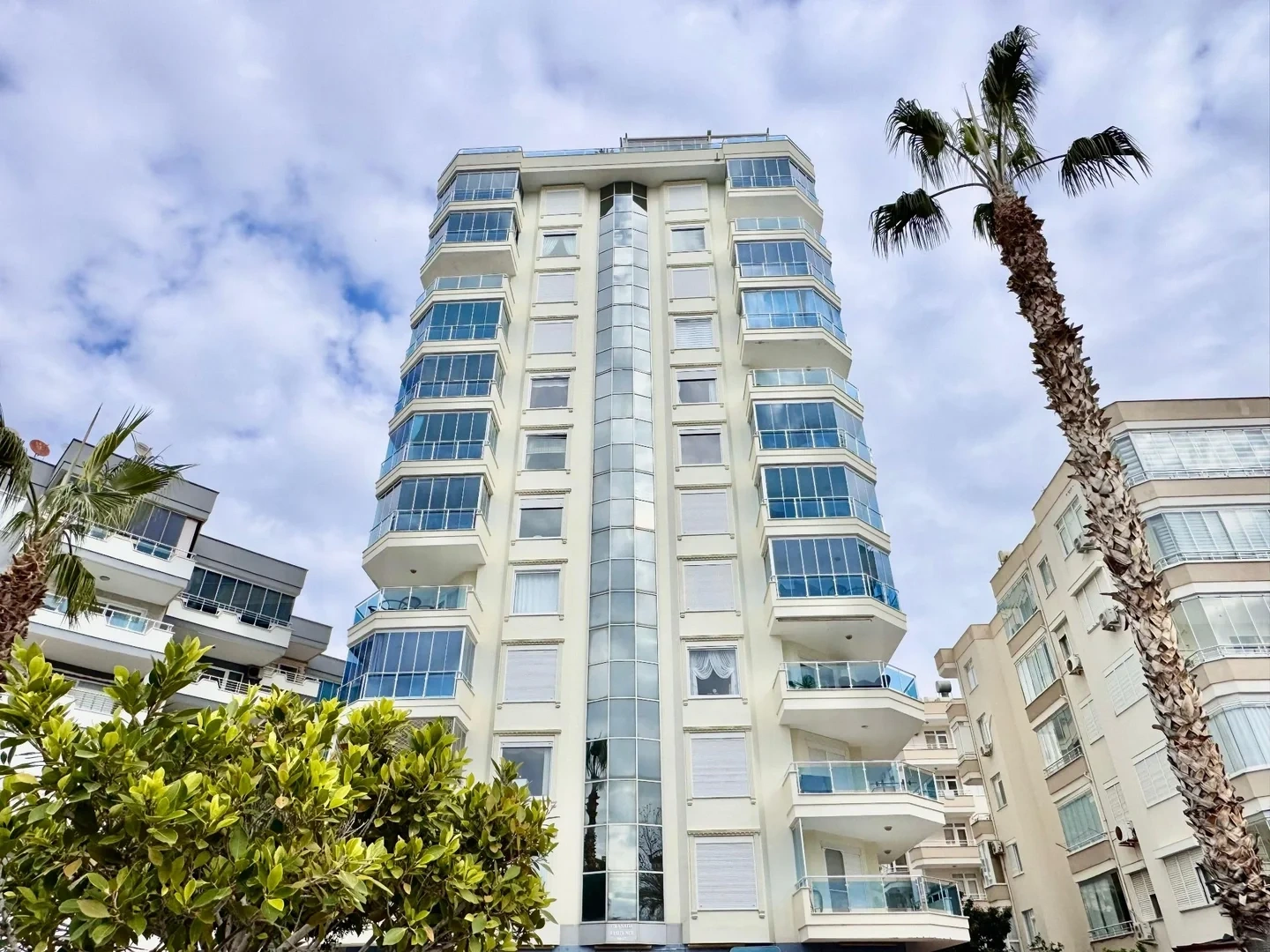 2 - продажа квартира ноги в воде alanya antalya турция