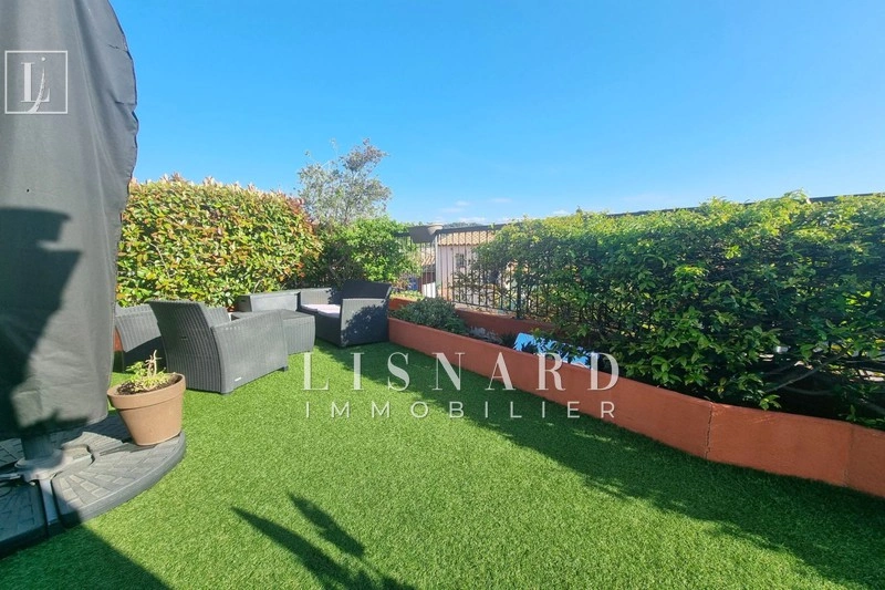 2 - verkoop appartement uitzicht op zee vallauris alpes-maritimes frankrijk