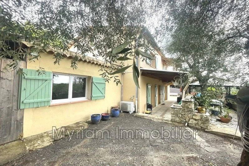 Casa com terraco