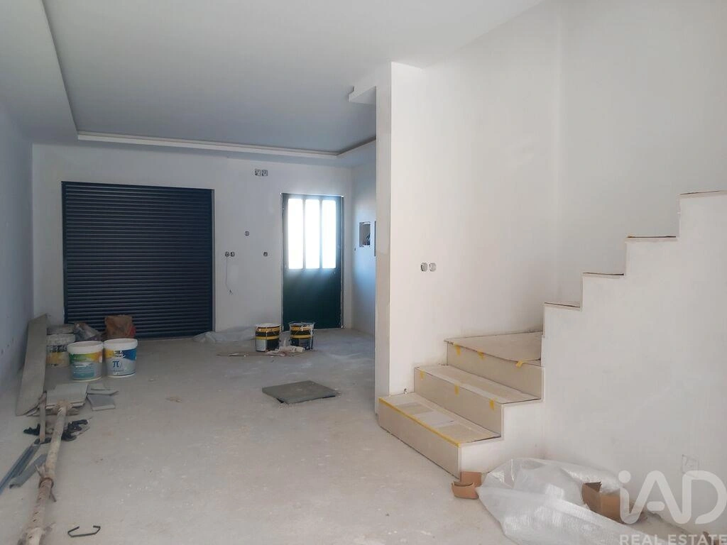 2 - villa for sale in fernão ferro lisbon region portugal