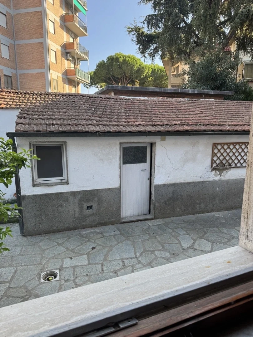 2 - venta casa follonica toscana italia