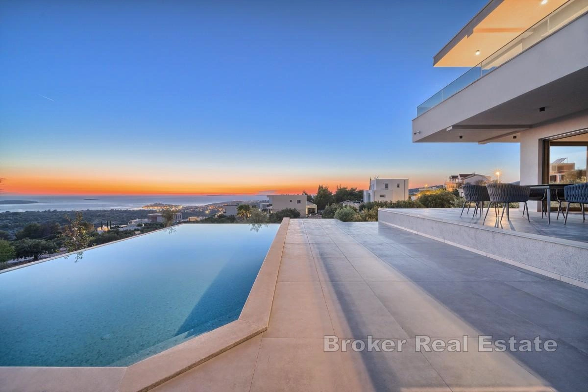 2 - venta casa vista al mar primošten šibenik-knin croacia