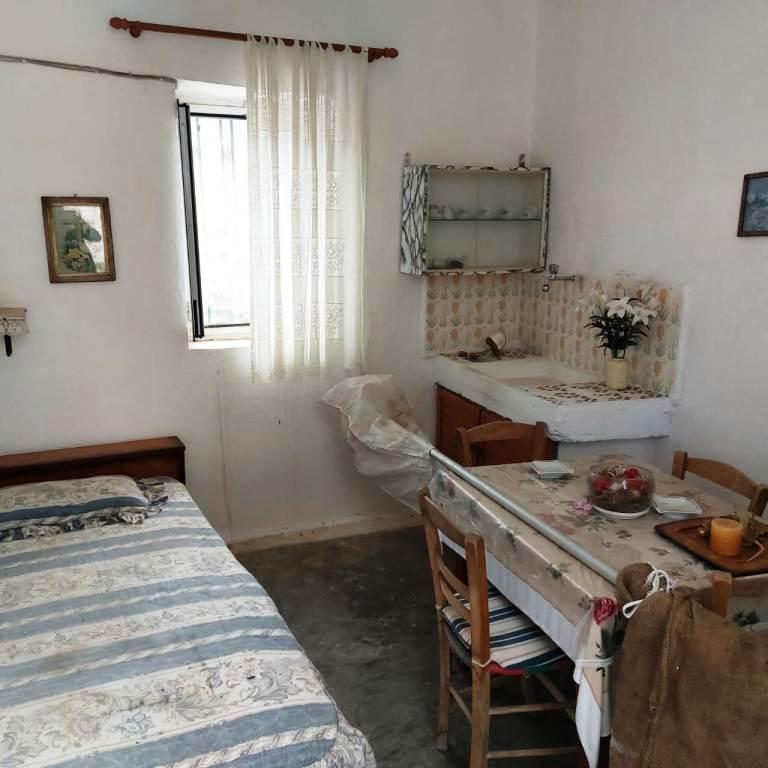 2 - venda casa lápithos creta grécia