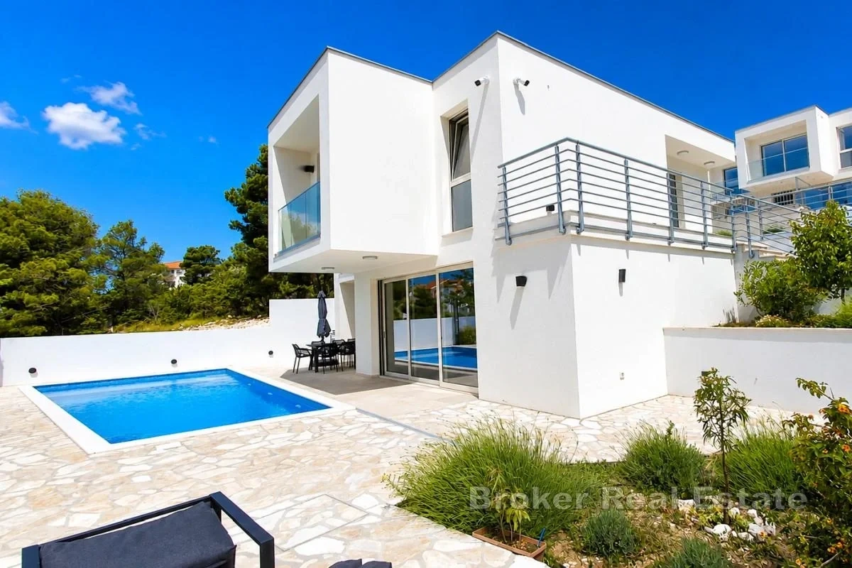 2 - venta casa vista al mar primošten šibenik-knin croacia