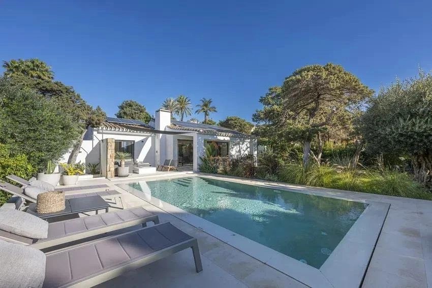 Haus strandpromenade mit Pool