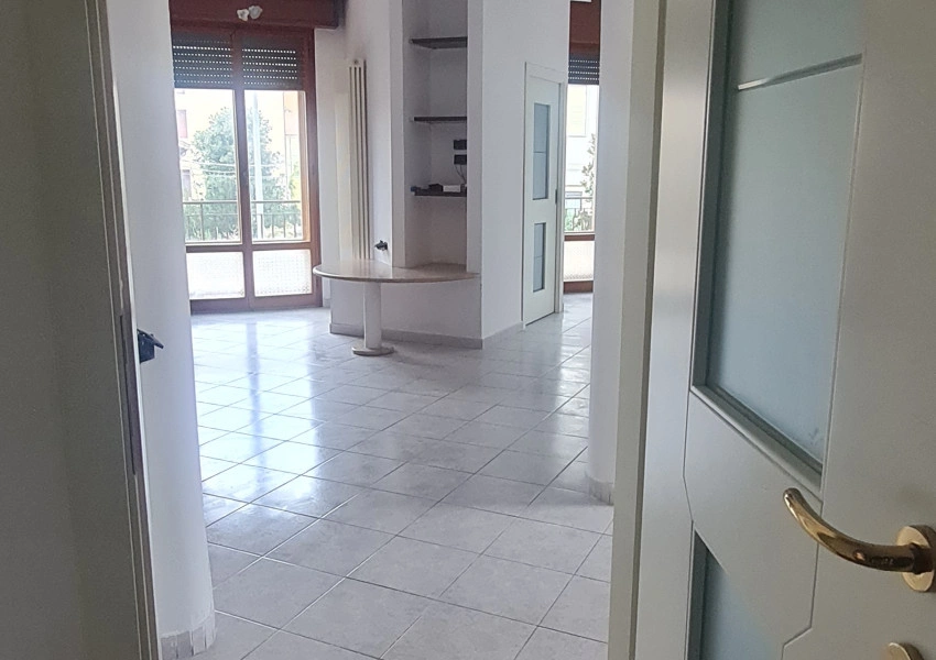 2 - venta apartamento pesaro marcas italia