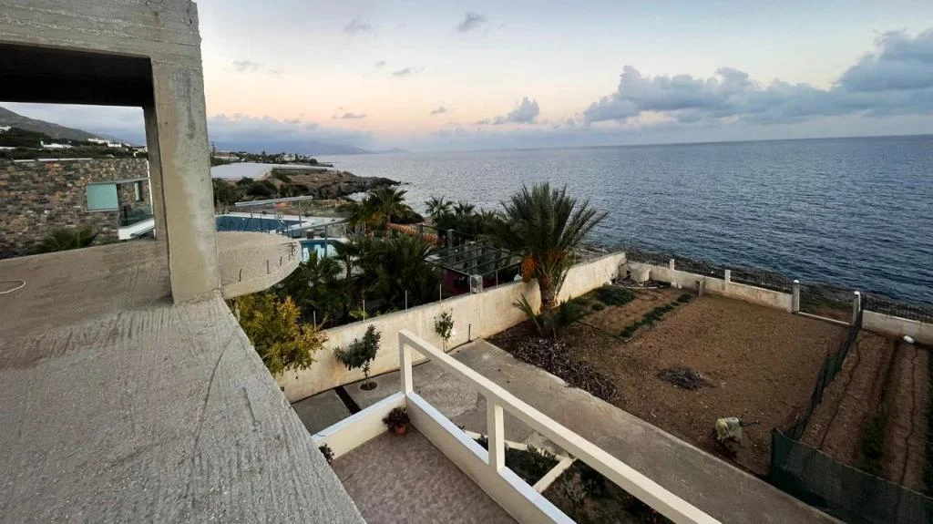 Casa vista de mar com 3 quartos