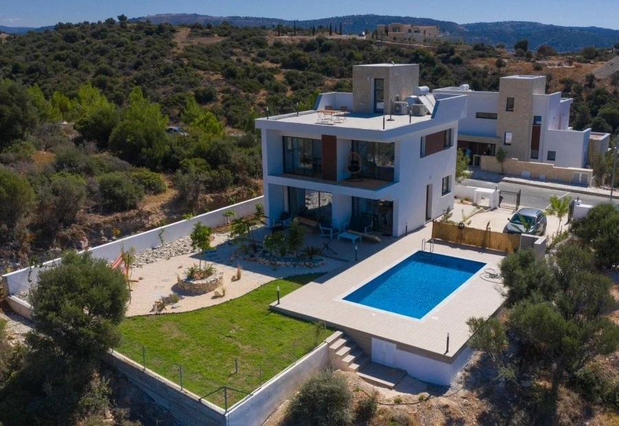 1 - vente villa pieds dans l'eau paphos paphos chypre