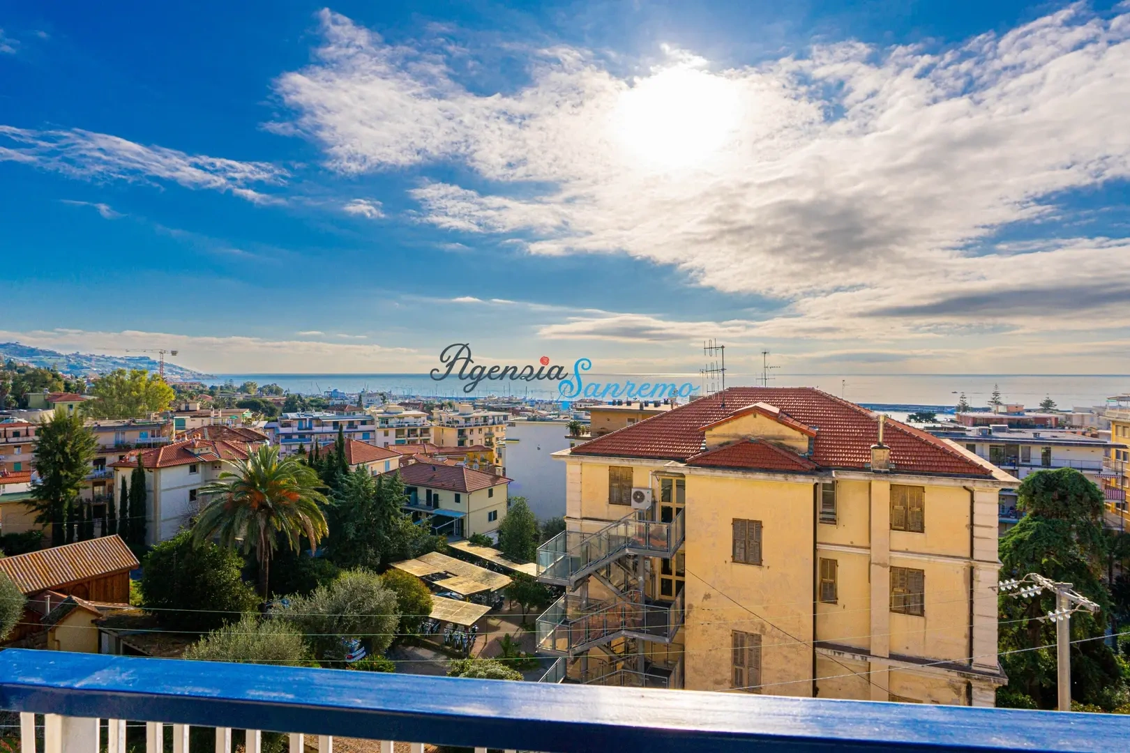 Apartamento vista de mar com terraco