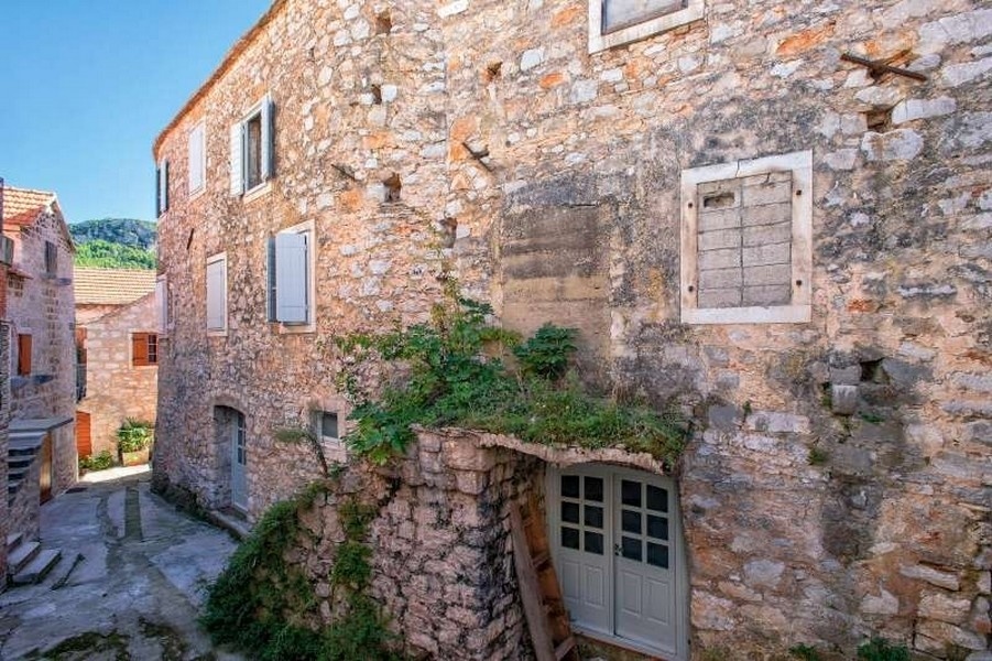 1 - vendita casa vista mare jelsa spalatino-dalmata croazia