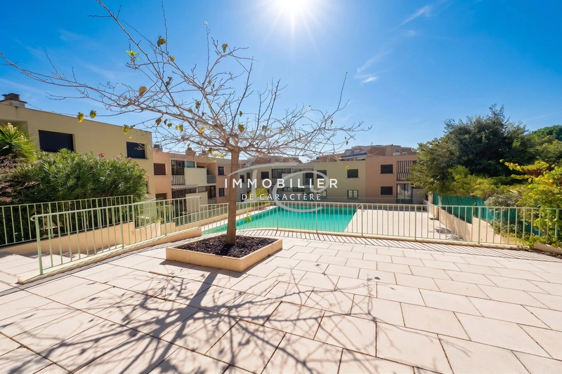 1 - beach walk apartment for sale in cavalaire-sur-mer var france