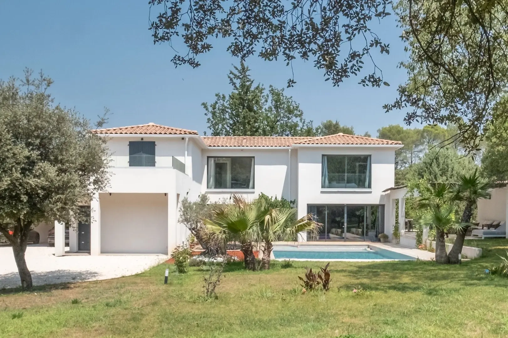 2 - house for sale in lorgues var france
