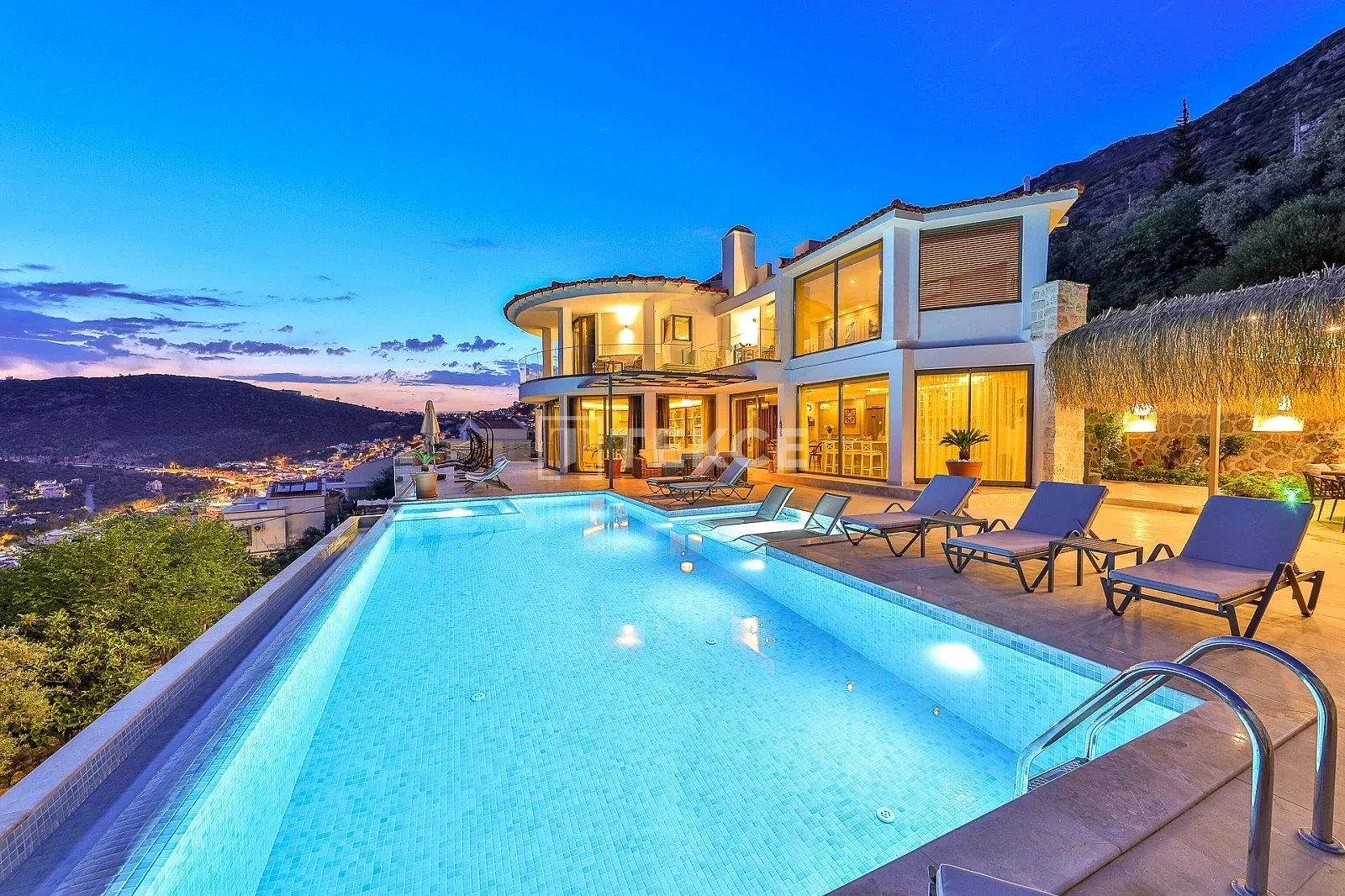 1 - vente maison vue mer kas antalya turquie