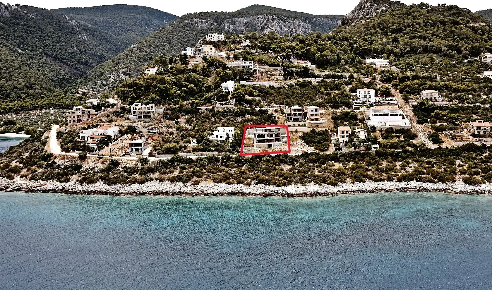 1 - vente maison pieds dans l'eau pefkali péloponnèse grèce