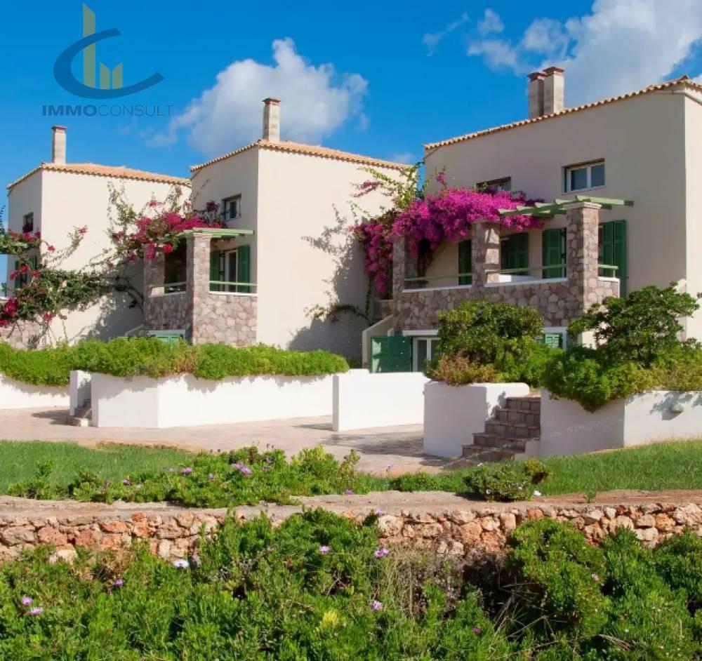 2 - vente maison pieds dans l'eau neápolis péloponnèse grèce