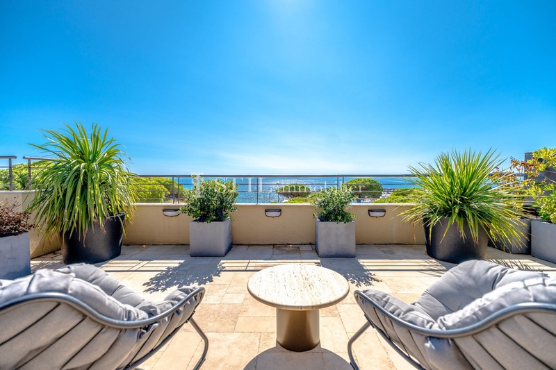 2 - venta apartamento vista al mar les issambres var francia