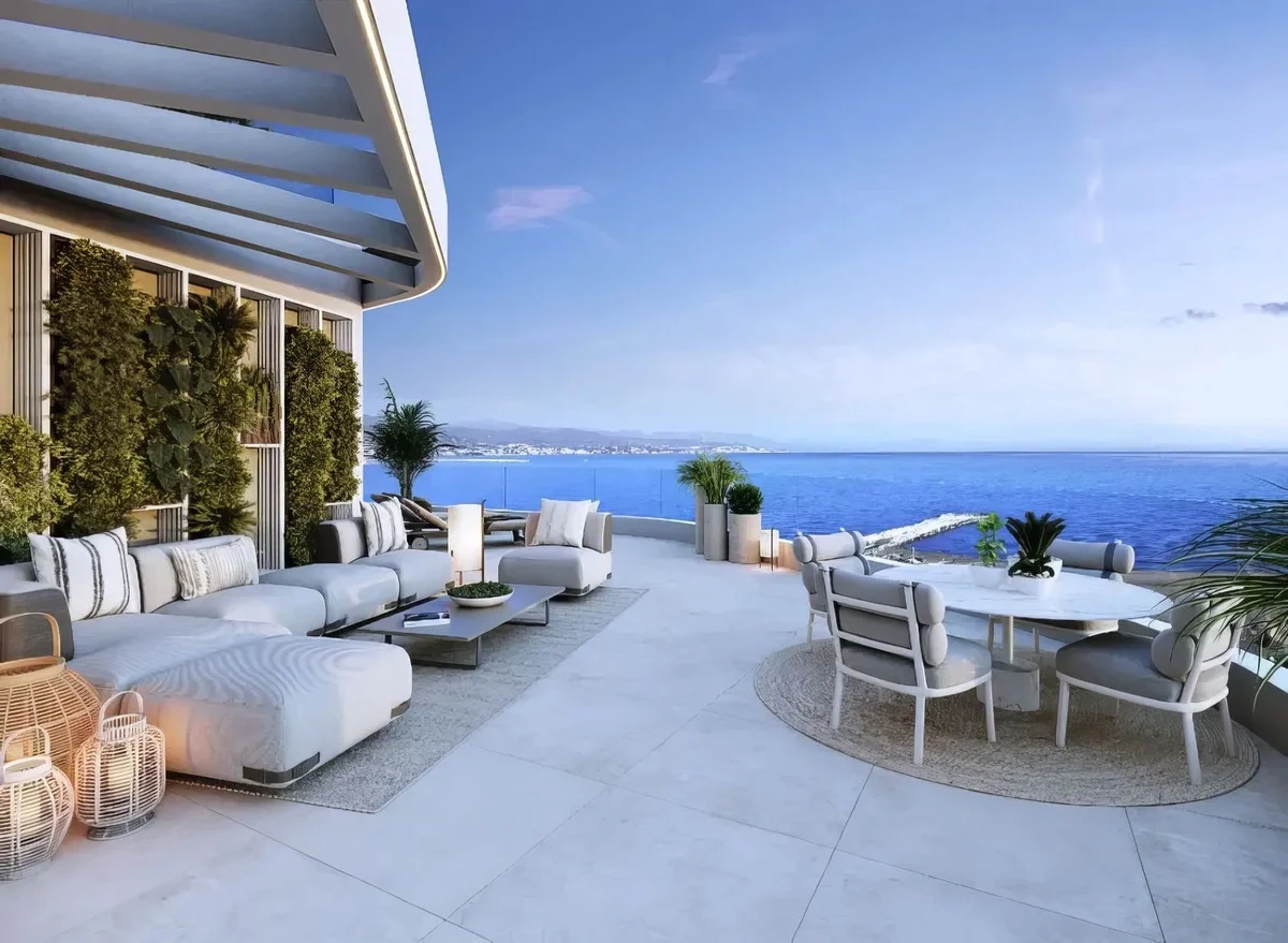 Apartamento vista al mar con 3 dormitorios