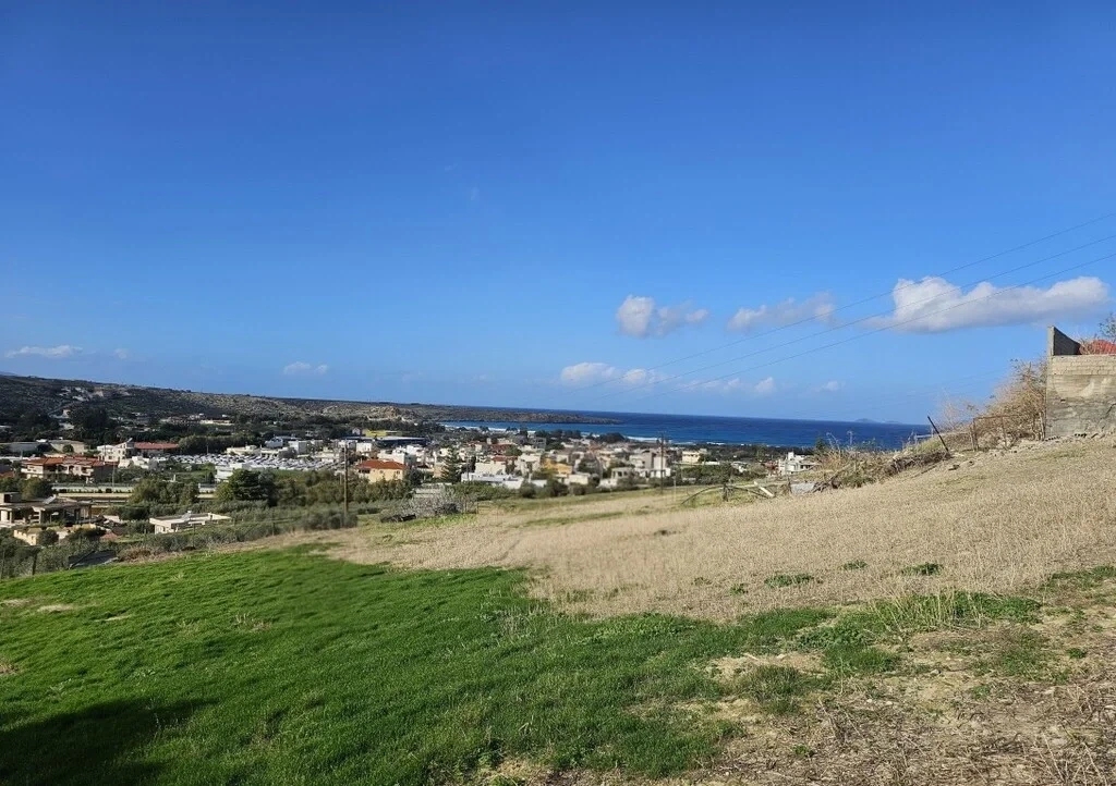 Terreno vista al mar de 2 710 m²