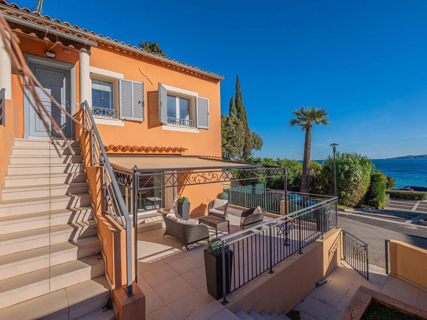 2 - продажа квартира вид моря sainte-maxime вар франция