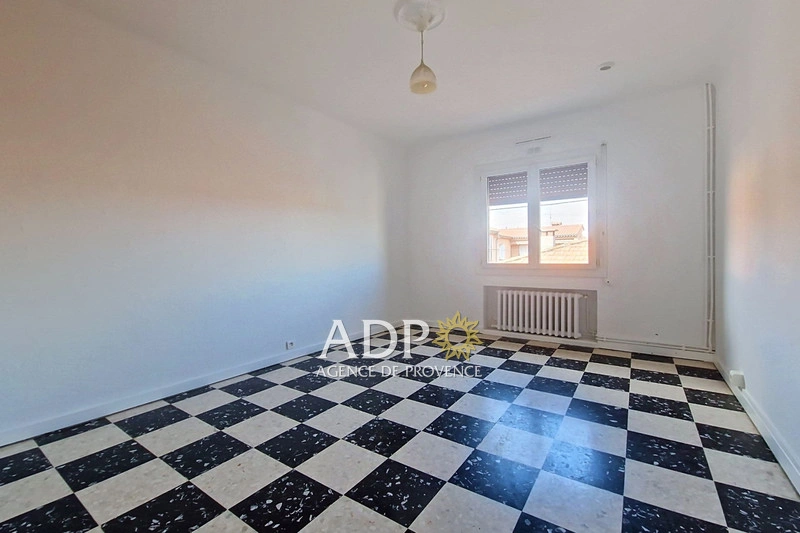 2 - apartment for sale in mandelieu-la-napoule alpes-maritimes france