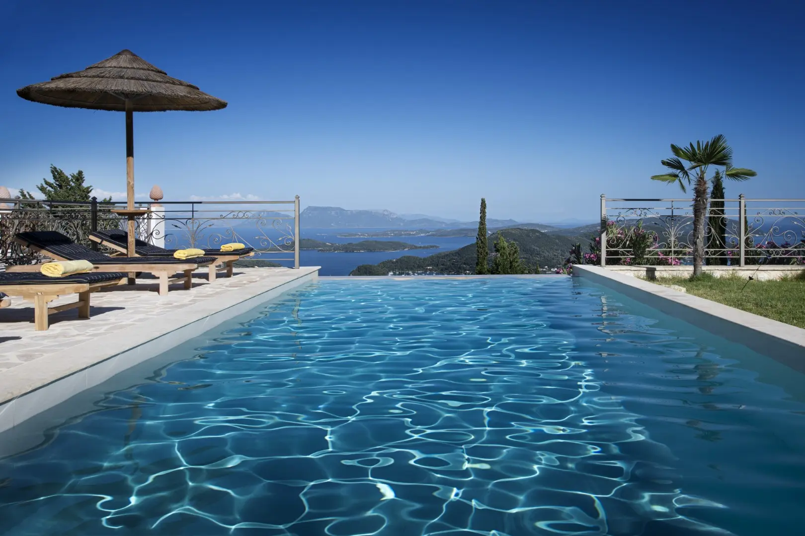 2 - venta propiedad vista al mar nydri islas jónicas grecia