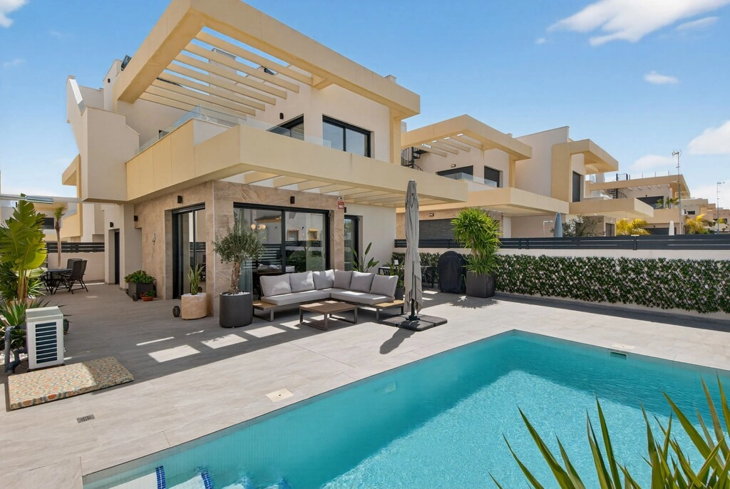 2 - house for sale in benijofar valencian community spain