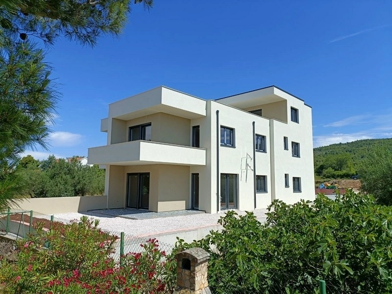 1 - vendita appartamento vista mare tribunj sebenico e tenin croazia