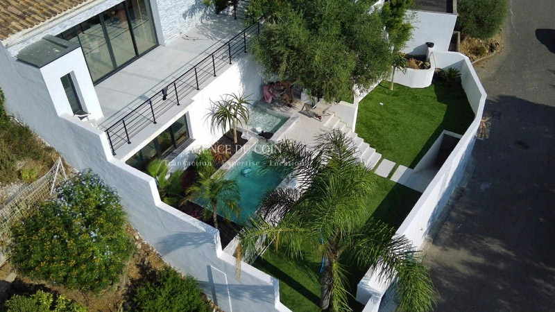 2 - house for sale in le lavandou var france