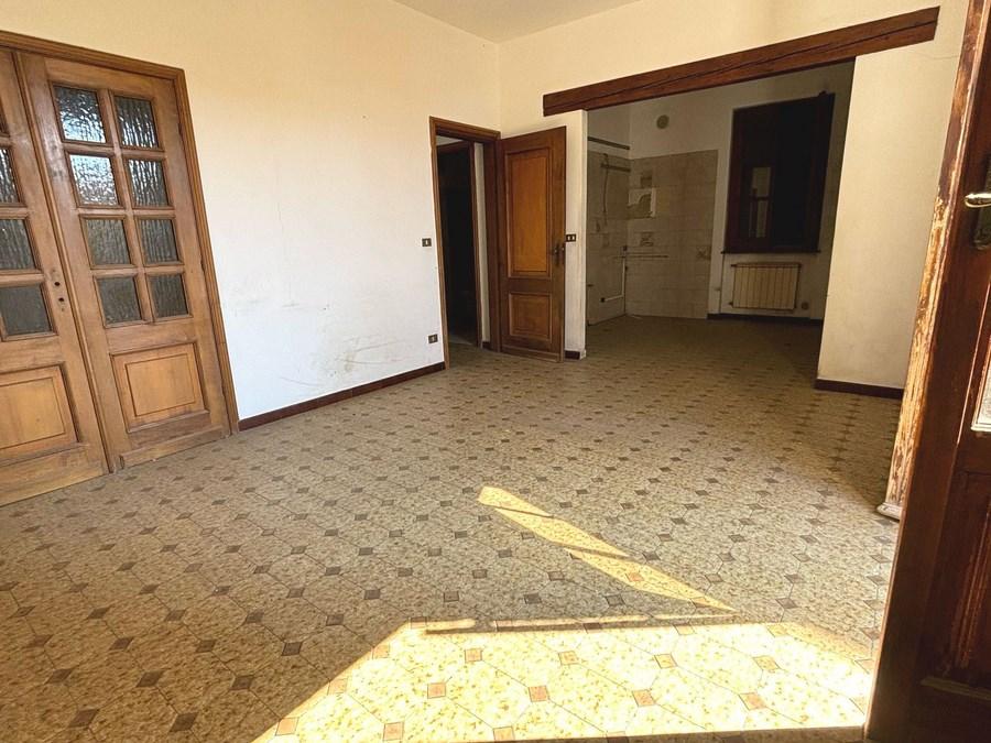 1 - verkoop appartement strand to voet imperia liguria italië