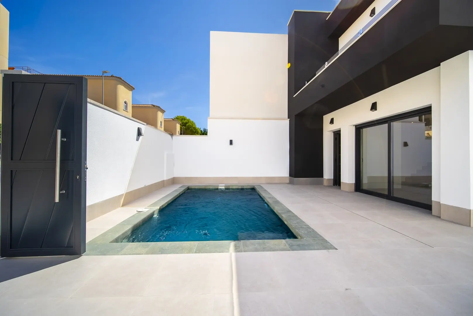 2 - house for sale in almoradi valencian community spain