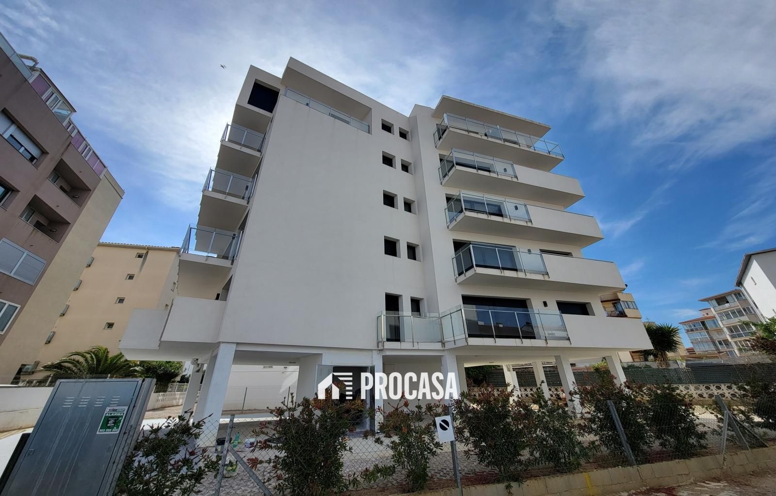 2 - venda apartamento a praia ao pé roses catalunha espanha