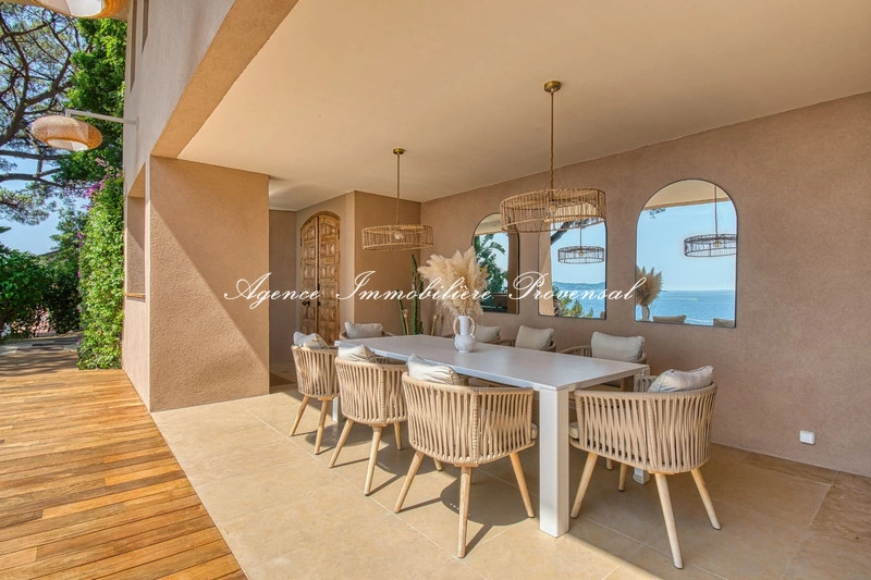 2 - sea view villa for sale in sainte-maxime var france