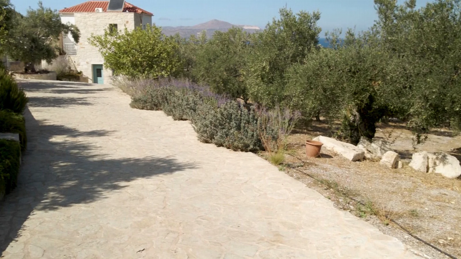 2 - vente maison vue mer tsivarás crète grèce