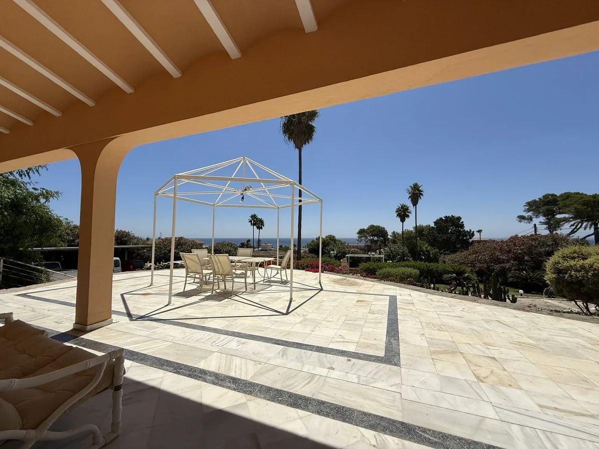 2 - venta casa a pie de playa estepona - costa del sol andalucía españa
